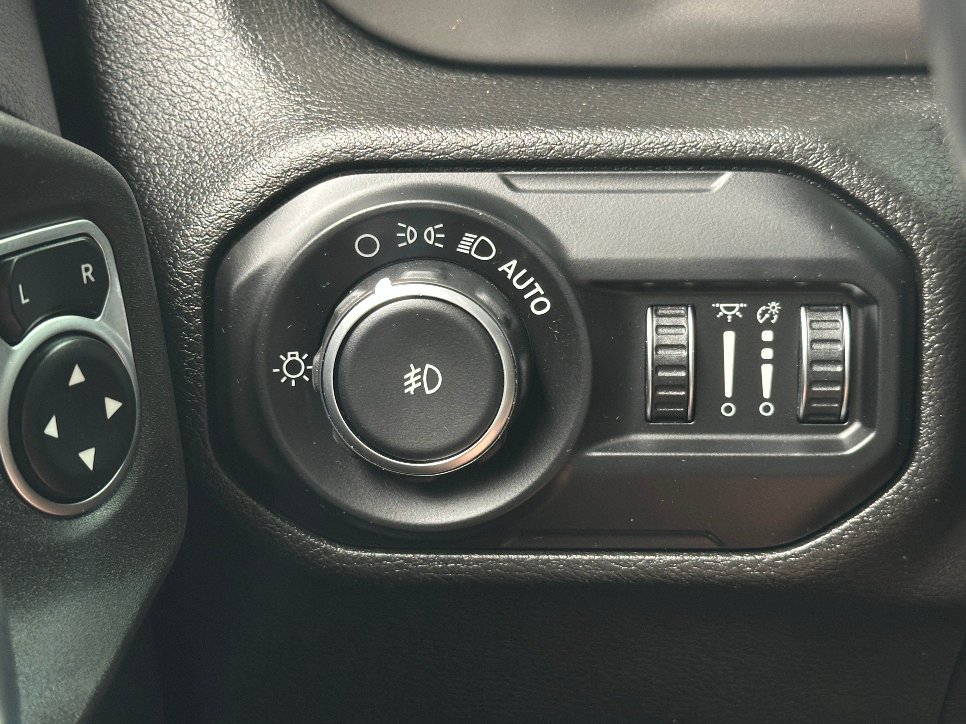 jeep wrangler unlimited 2020 1C4HJXDN1LW147802 image jeep wrangler unlimited 2020 1C4HJXDN1LW147802 image